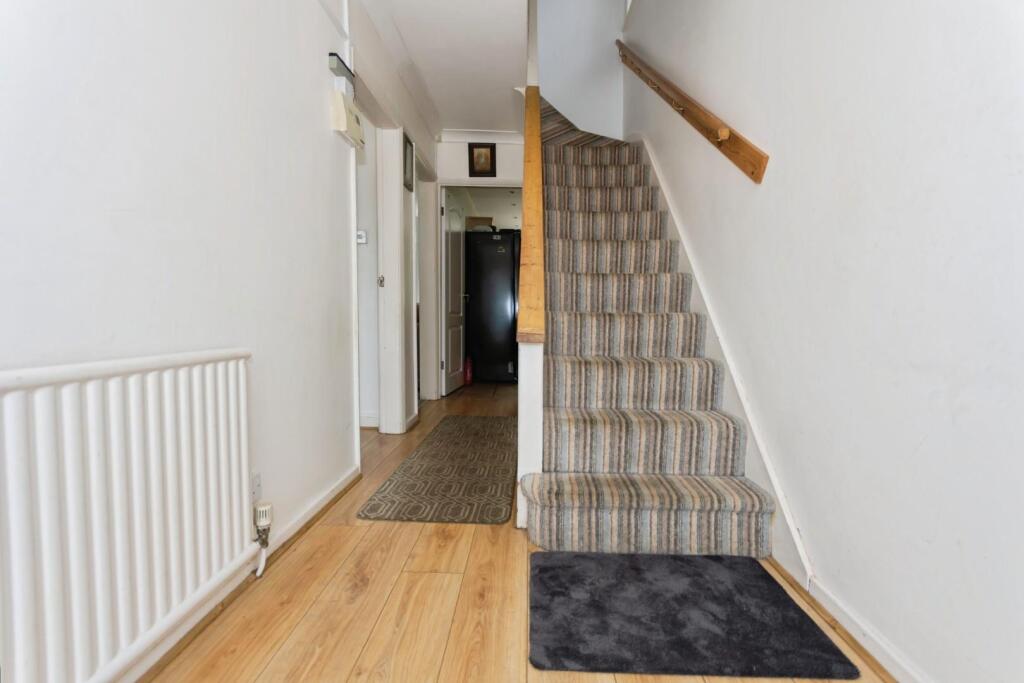 Dorchester Road, Solihull photo 4