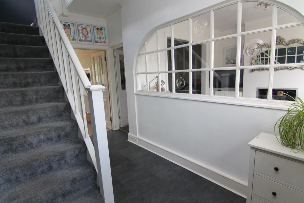 Manchester Road, Audenshaw, M34 5QR photo 2