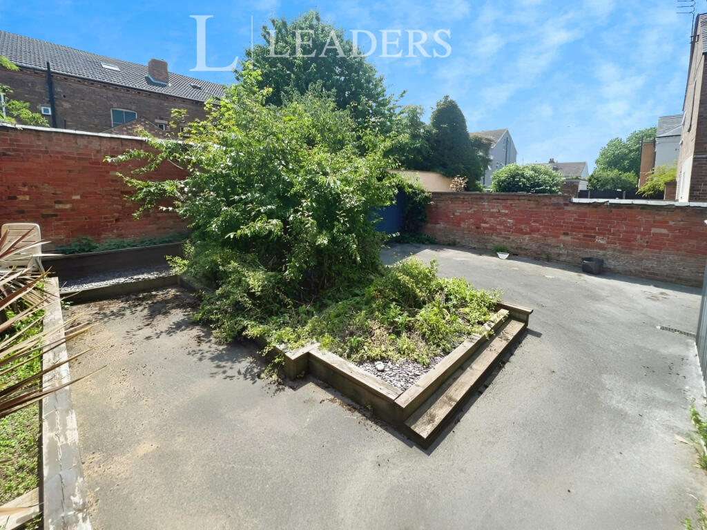 1 bedroom house for rent