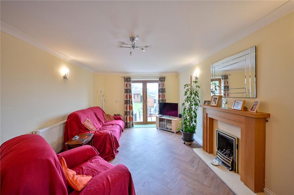 Radford Bank, Stafford, Staffordshire, ST17 photo 3