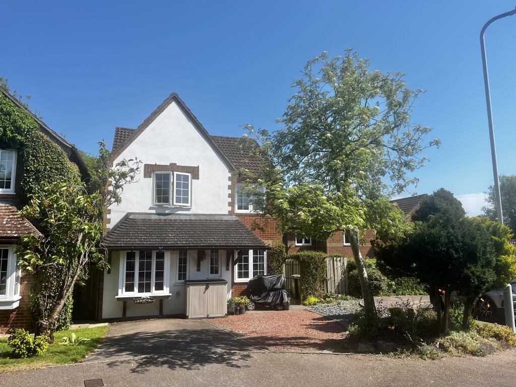 Main image of property: Mount Pleasant Close, Lyminge, Kent CT18 8HF