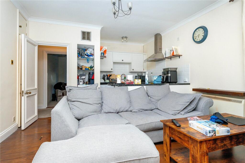 Main image of property: London Road, Maidstone, ME16