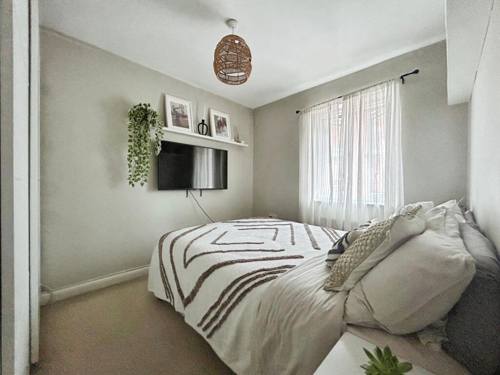 House in Reading - View 5