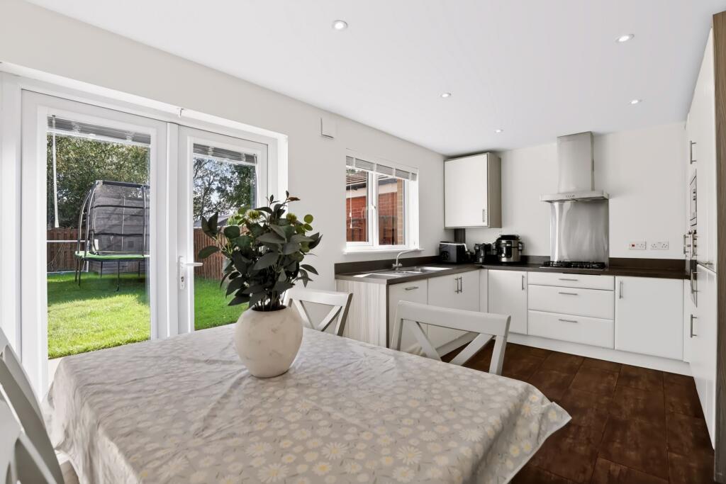 House in Lenzie, Woodilee Village Development, Rosebank - More