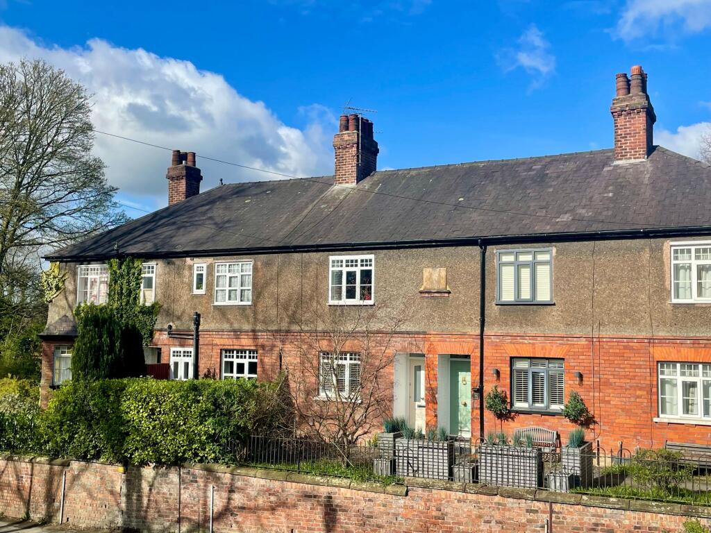 Main image of property: Hollow Lane, Knutsford, WA16