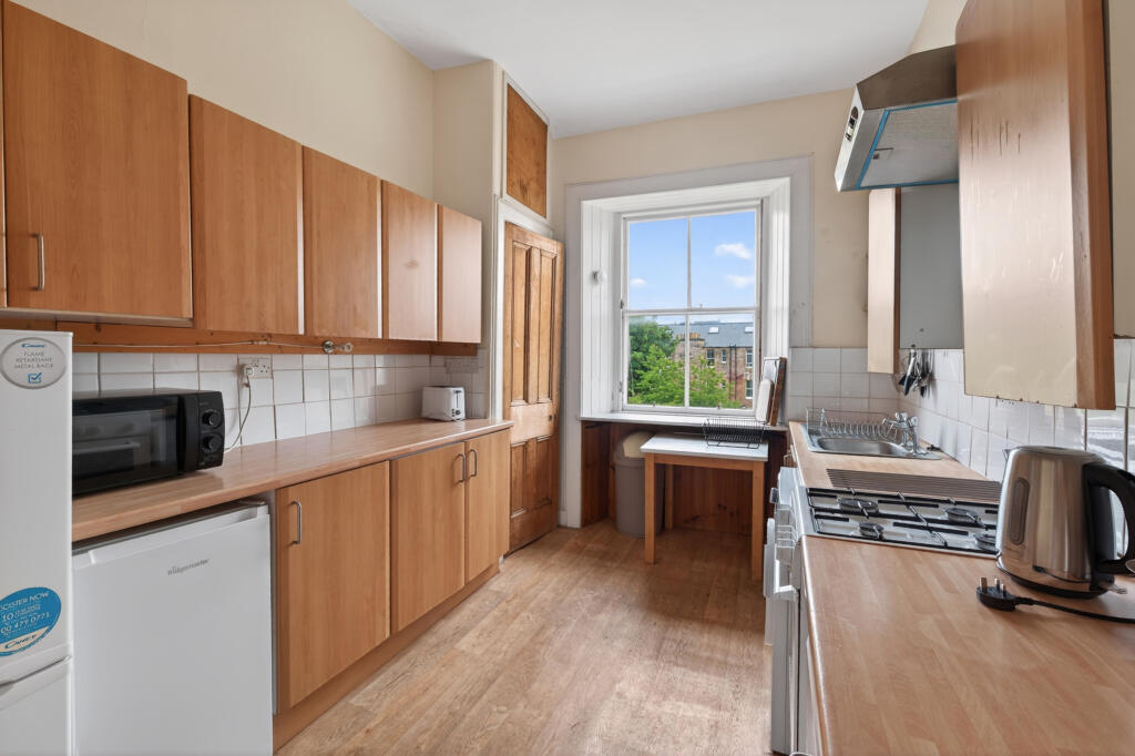 Apartment in Edinburgh, Marchmont - View 2