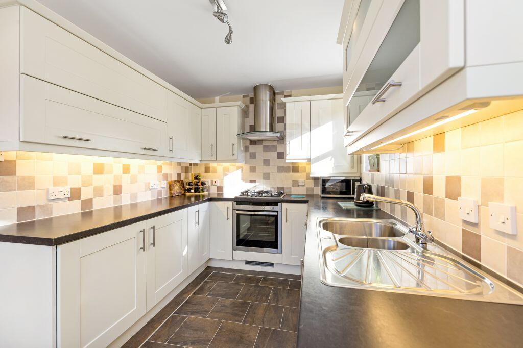 Main image of property: 18/2 Craigend Park, Liberton, Edinburgh, EH16 5XX