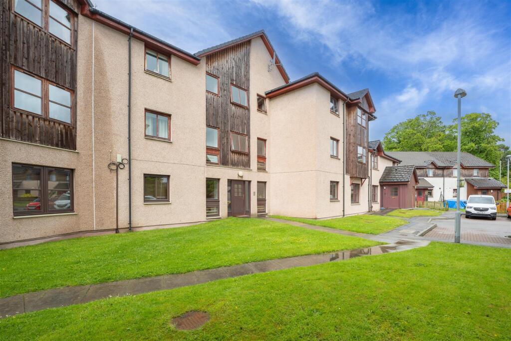 Main image of property: 17 Mackintosh Place, Inverness, Highland. IV2 3US