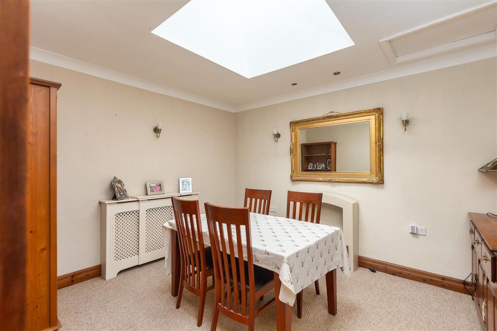 Moorside Road, Brookhouse, Lancaster photo 4