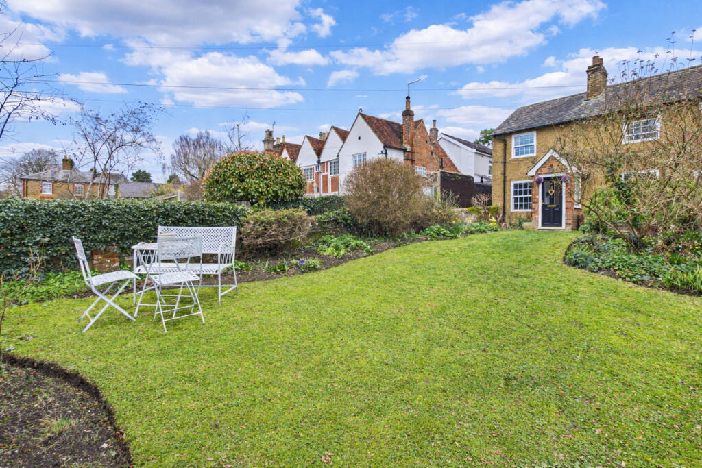 House in Dacorum, Hertfordshire - View 5