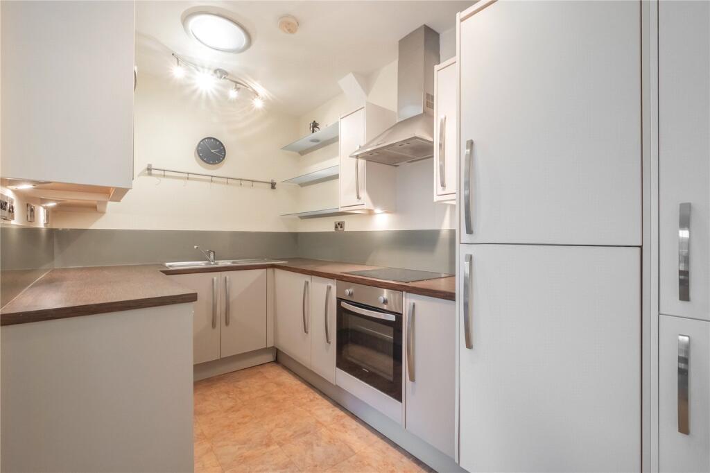 Apartment in Holmfirth, Totties, Scholes - View 2