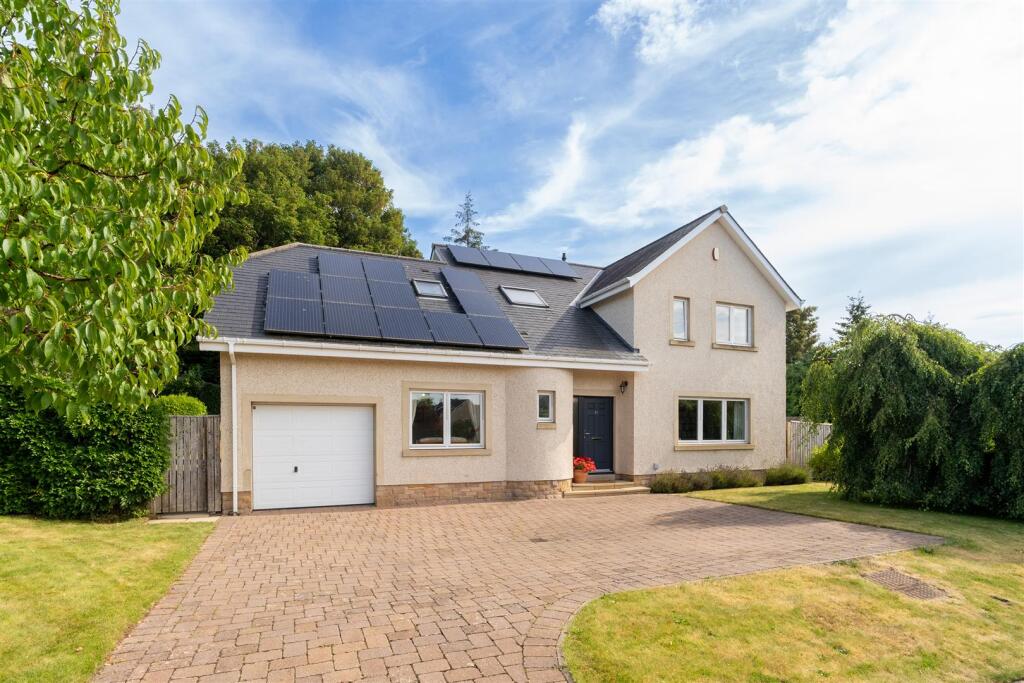 Main image of property: 28 Riverside Drive, Kelso TD5