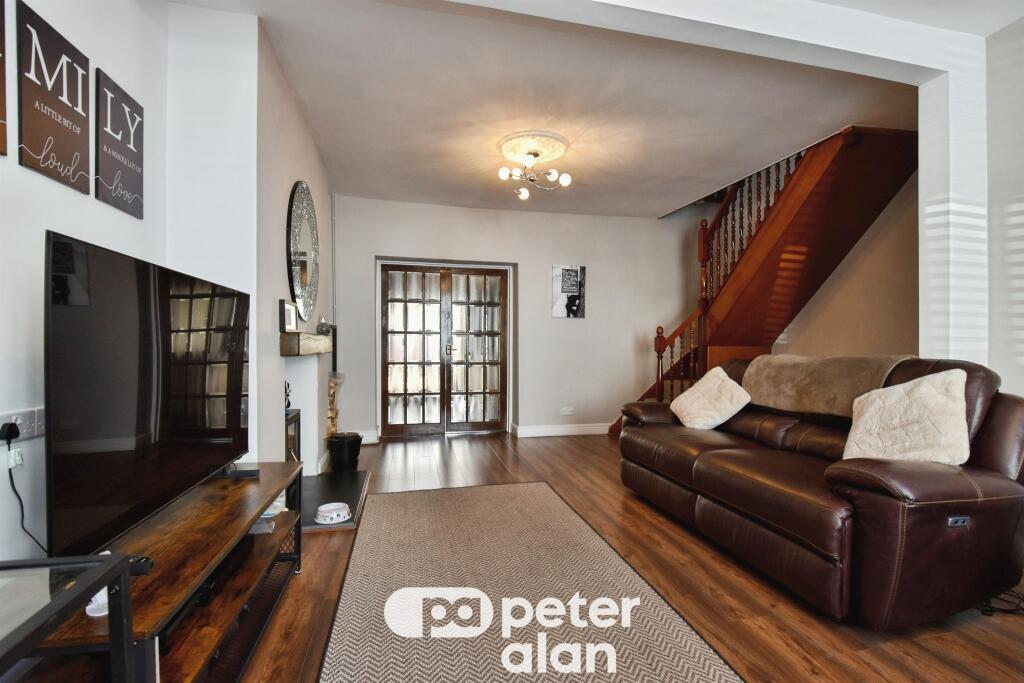 House in Tredegar, Llechryd, Rhymney - More