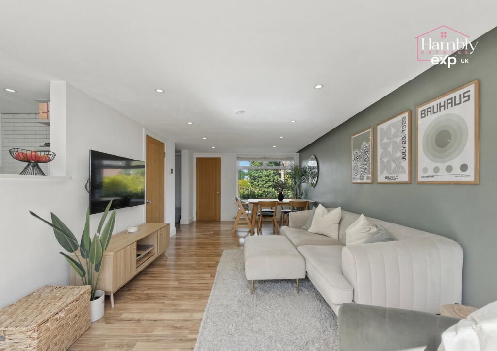 Forsythia Drive, Pentwyn, CF23 photo 3