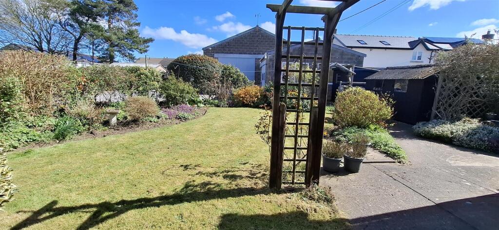 House in Caerwys, Croes-wian - View 6