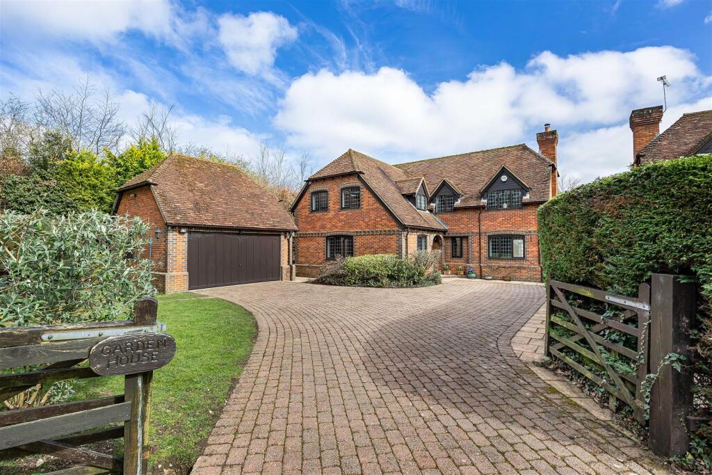 Main image of property: Camley Park Drive, Pinkney's, Maidenhead, SL6