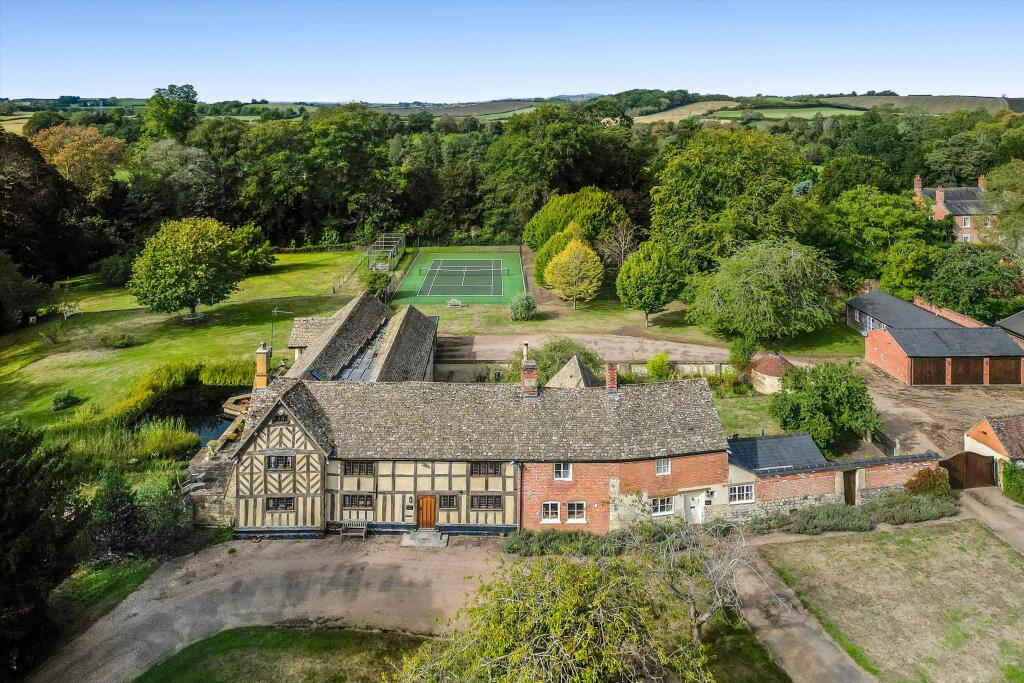 House in Coventry - View 2