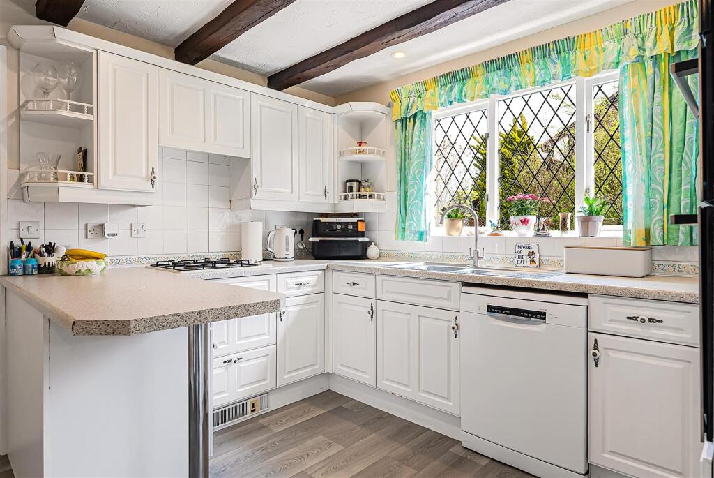 Mayflower Gardens, Bishop's Stortford - More