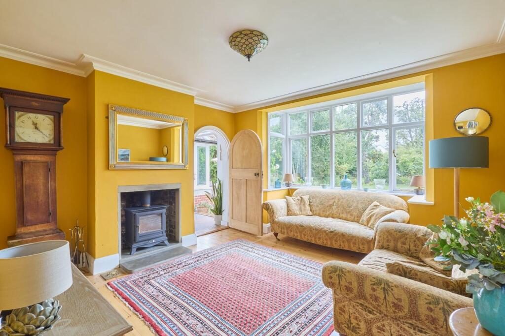 House in Cambridge, Cherry Hinton - View 3