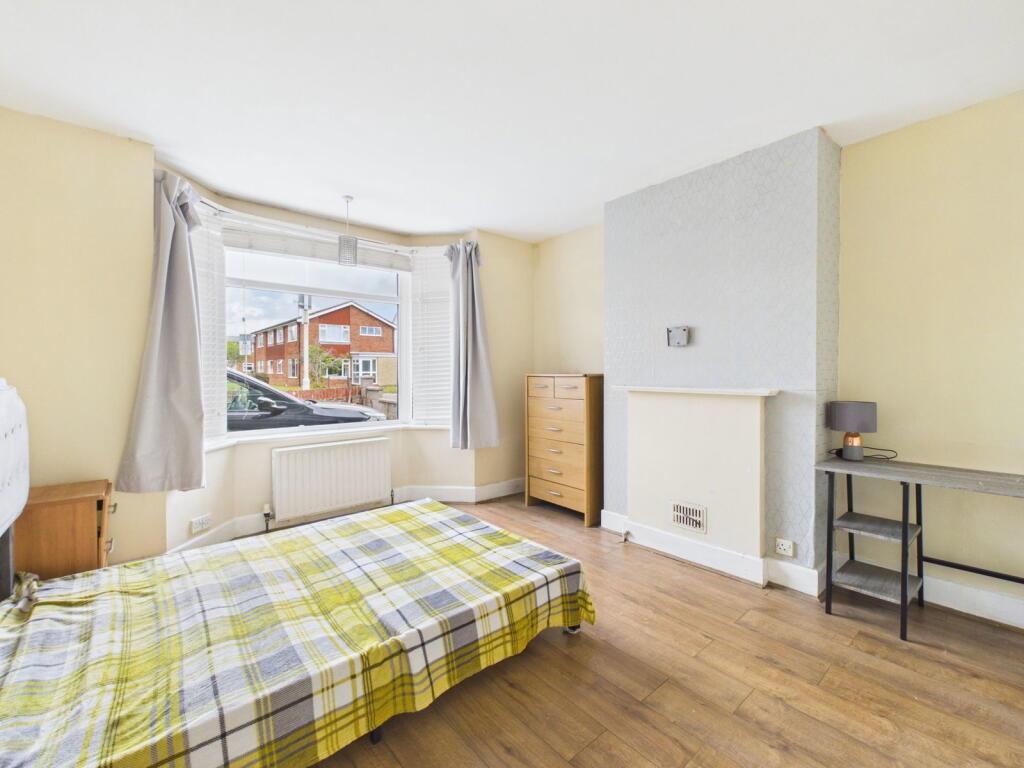 House in Worthing, West Sussex - More