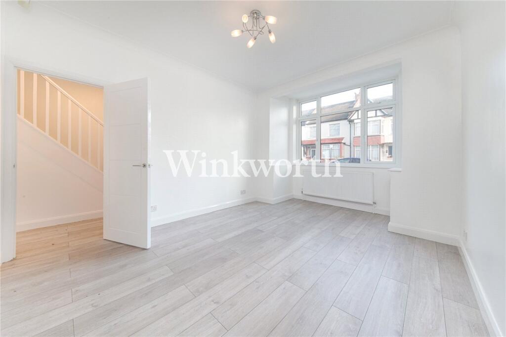 House in London - View 5