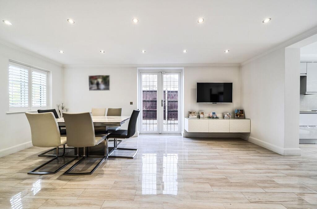 Apartment in London - View 5