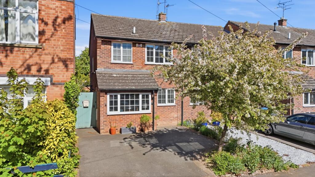 Main image of property: Charnwood Grove, West Bridgford, Nottingham, Nottinghamshire, NG2