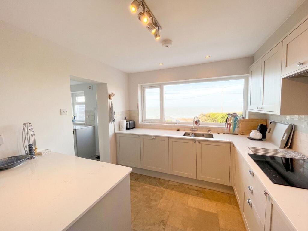 House in Bridgend, Ogmore-by-Sea - View 5