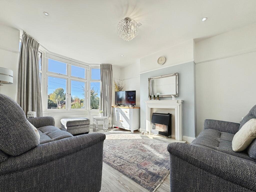 West Wycombe Road, High Wycombe, Buckinghamshire photo 2