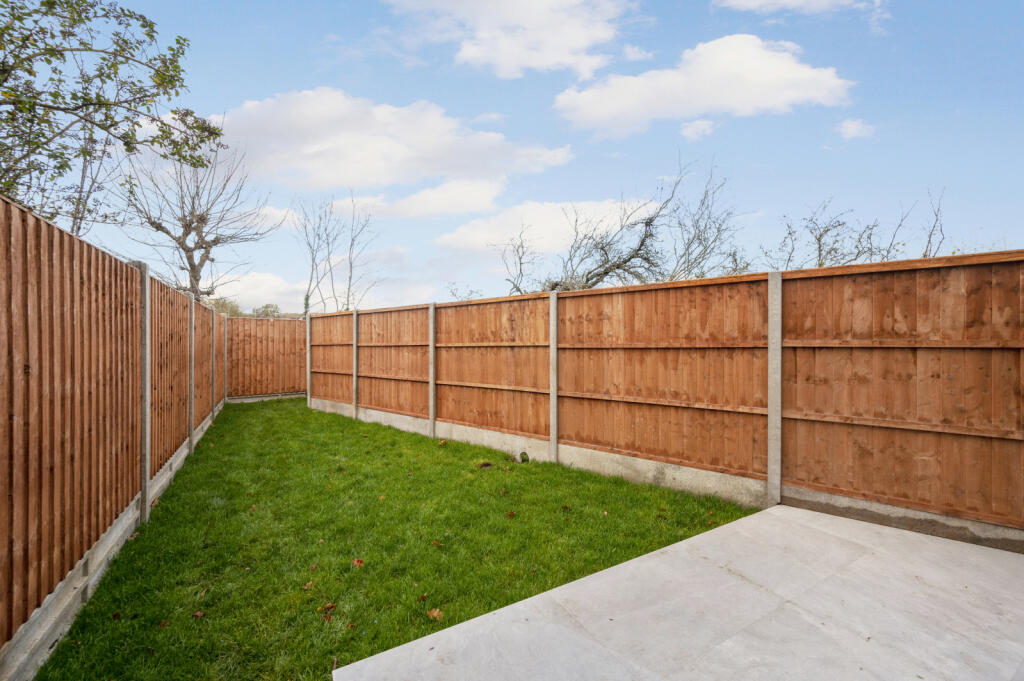 Coombe Lane, West Wimbledon, SW20 photo 3