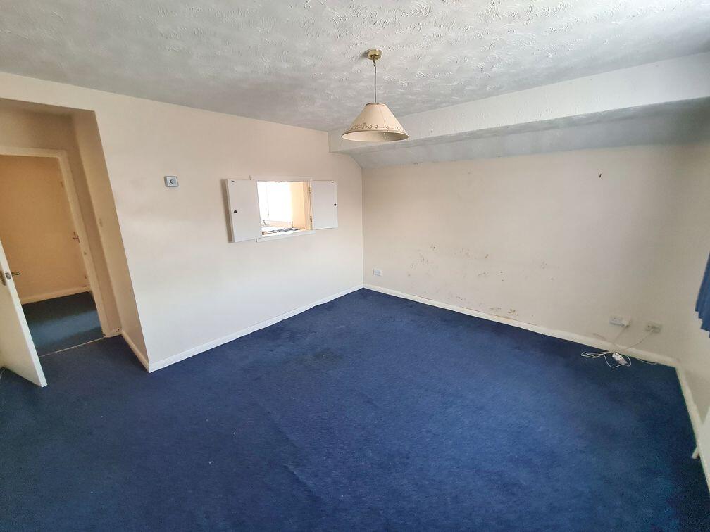 Apartment in Southampton - View 5
