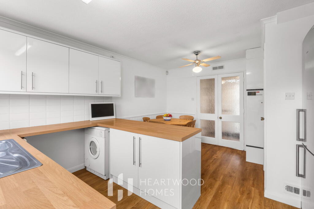 House in St Albans, Jersey Farm, Sandridge - More