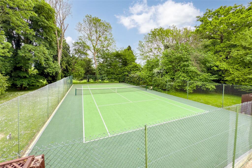 Additional image 12 of Astwick Manor, Coopers Green Lane, Hatfield, Hertfordshire, AL10