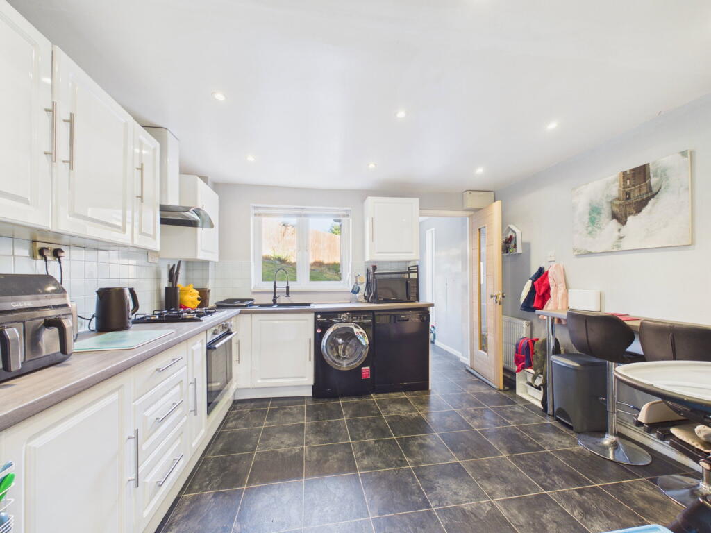 The Ridings, Bristol, BS13 8NU photo 2
