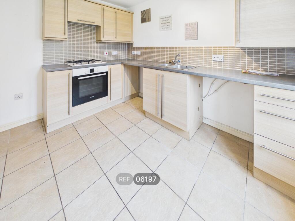House in Wakefield - View 4