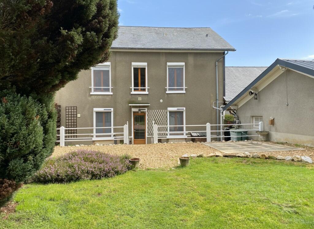 Main image of property: Châteauneuf-la-Forêt, Haute-Vienne, Limousin