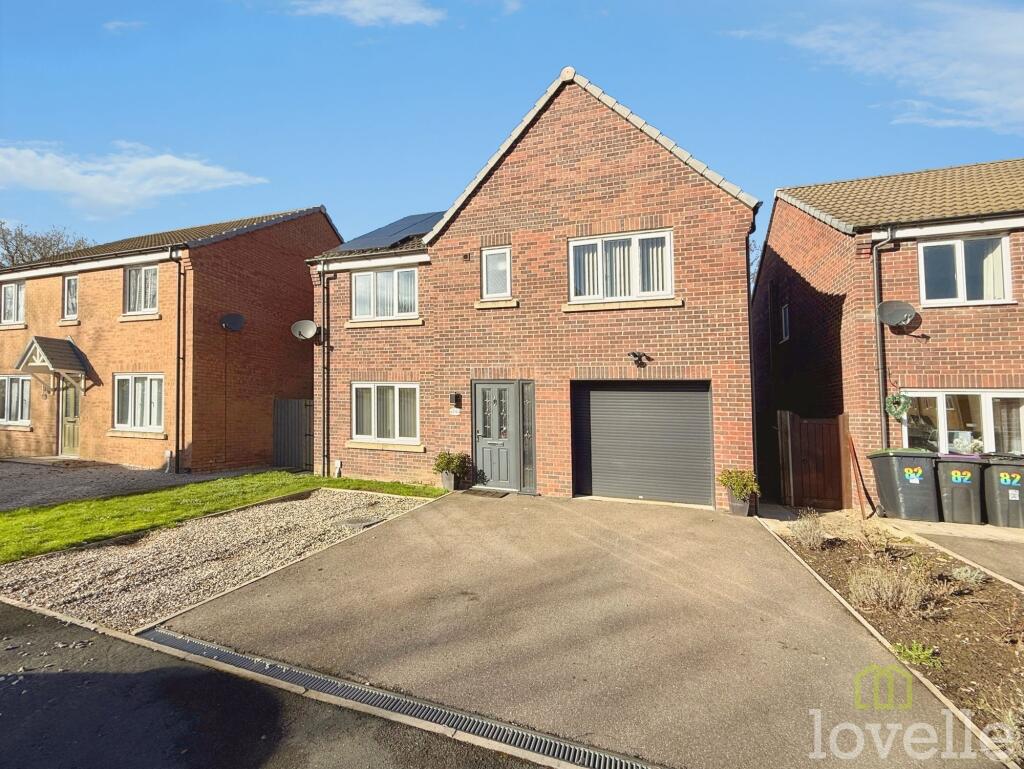 5-bed detached on Furnace Close, North Hykeham, LN6, £320,000