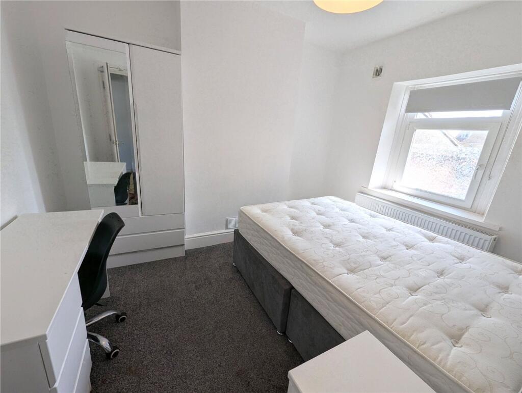 4 bedroom terraced house for rent