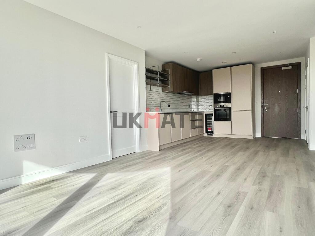 Apartment in London, Blackheath Cator Estate, Kidbrooke - View 2