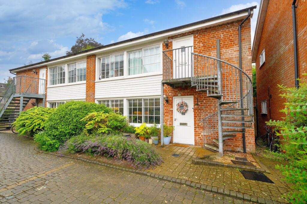 Main image of property: Kneesworth Street, Stamford Yard, SG8