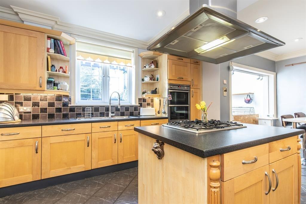 House in Worthing, West Sussex - View 3