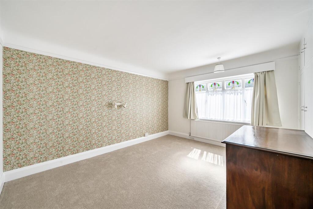 Swallowcliffe Gardens, Yeovil - View 6