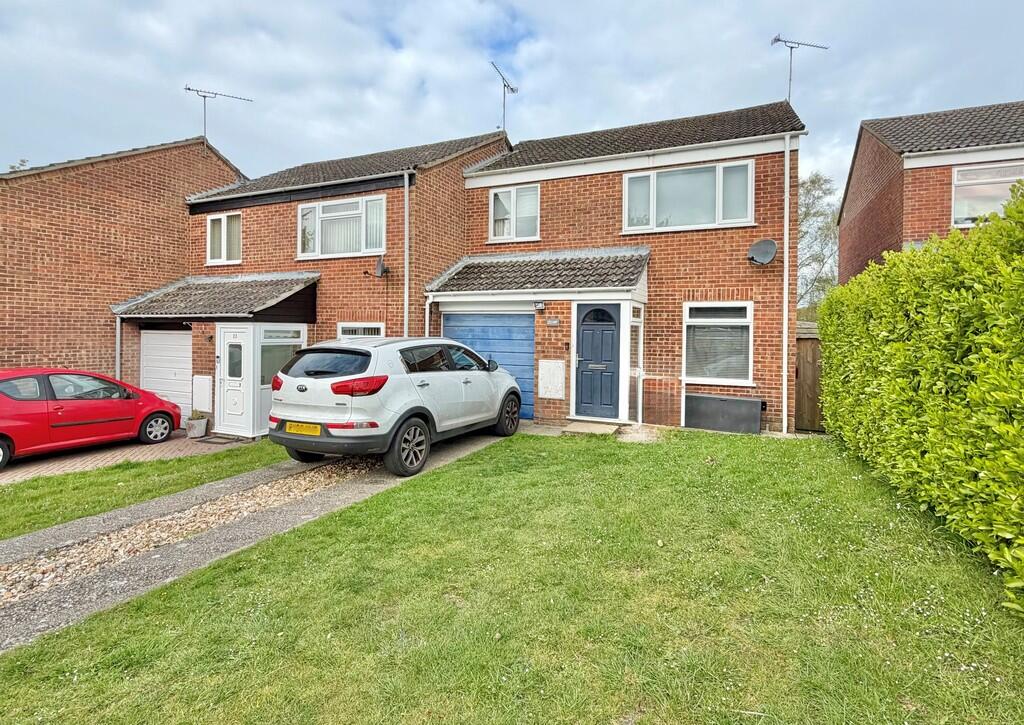 Main image of property: Amber Road, Corfe Mullen