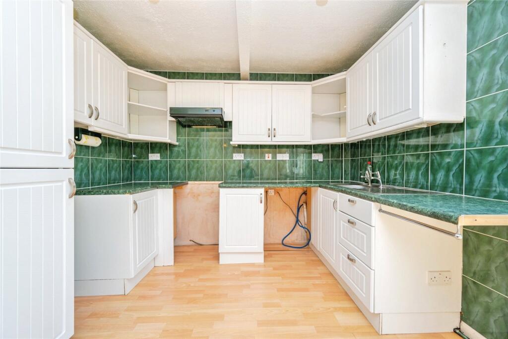 House in Tamworth, Staffordshire - More