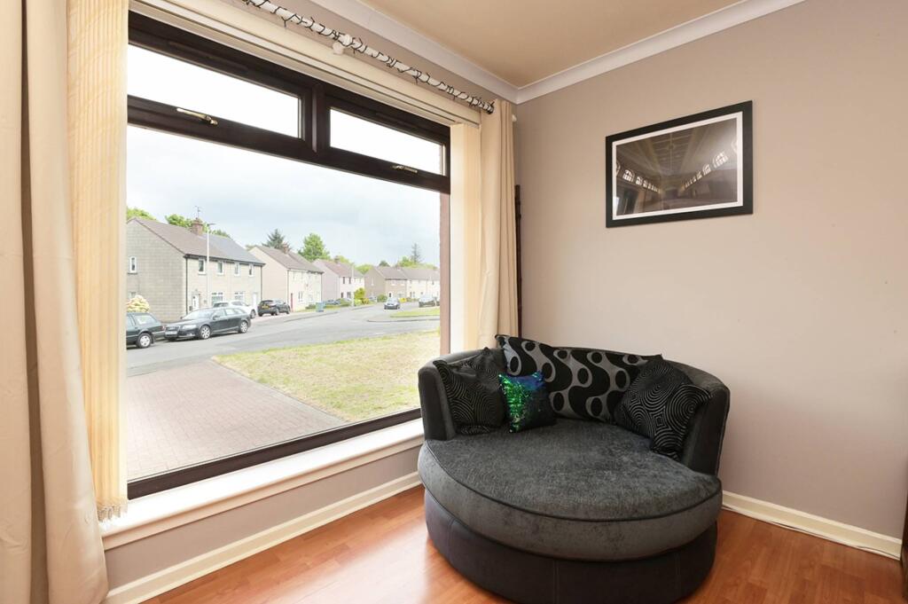 House in Brightons, Falkirk - More