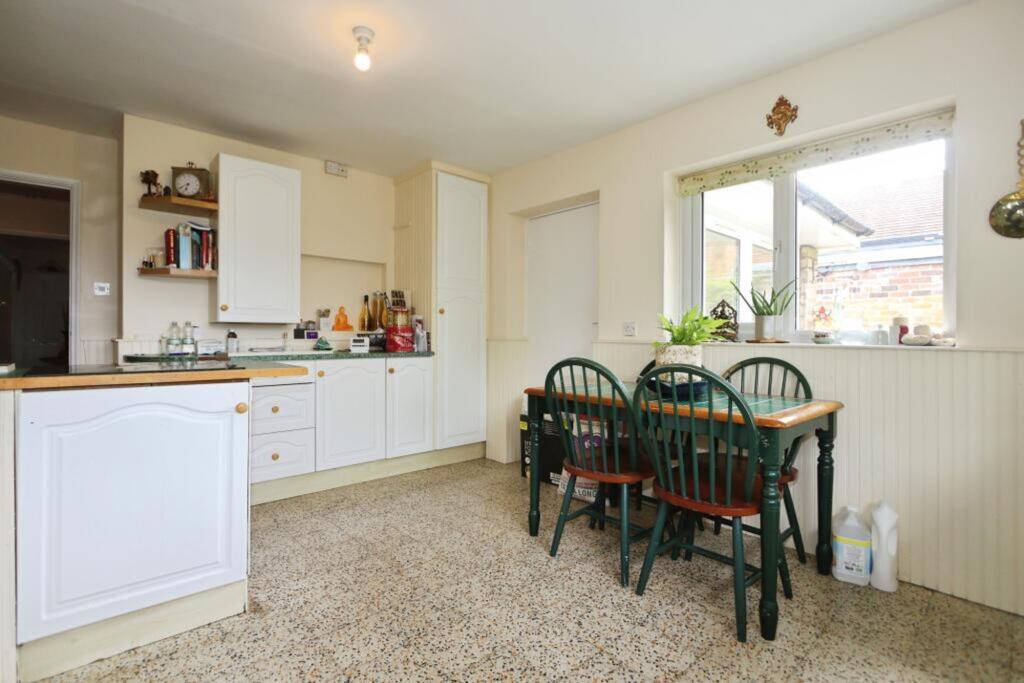 House in South Derbyshire, Melbourne - View 5