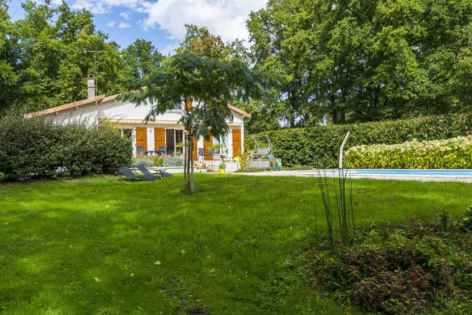 Main image of property: Poitou-Charentes, Charente, Roussines