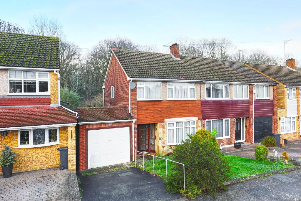 Main image of property: Bonney Grove, Goffs Oak, EN7