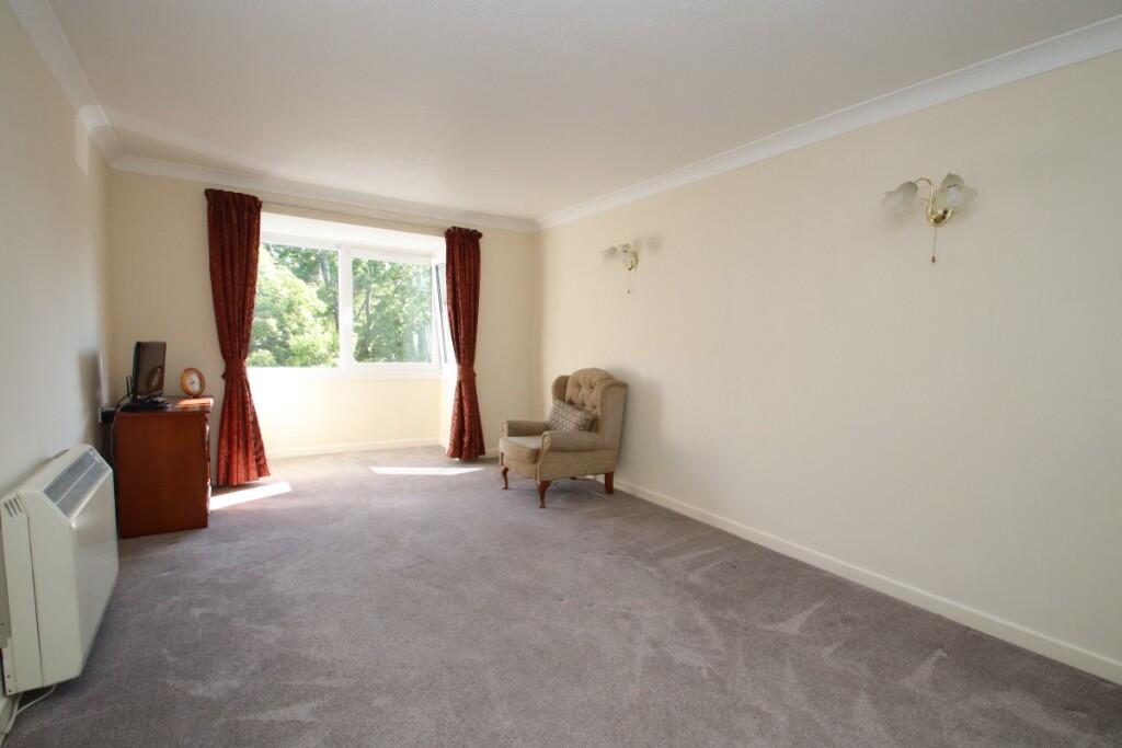 Apartment in Portsmouth - View 2