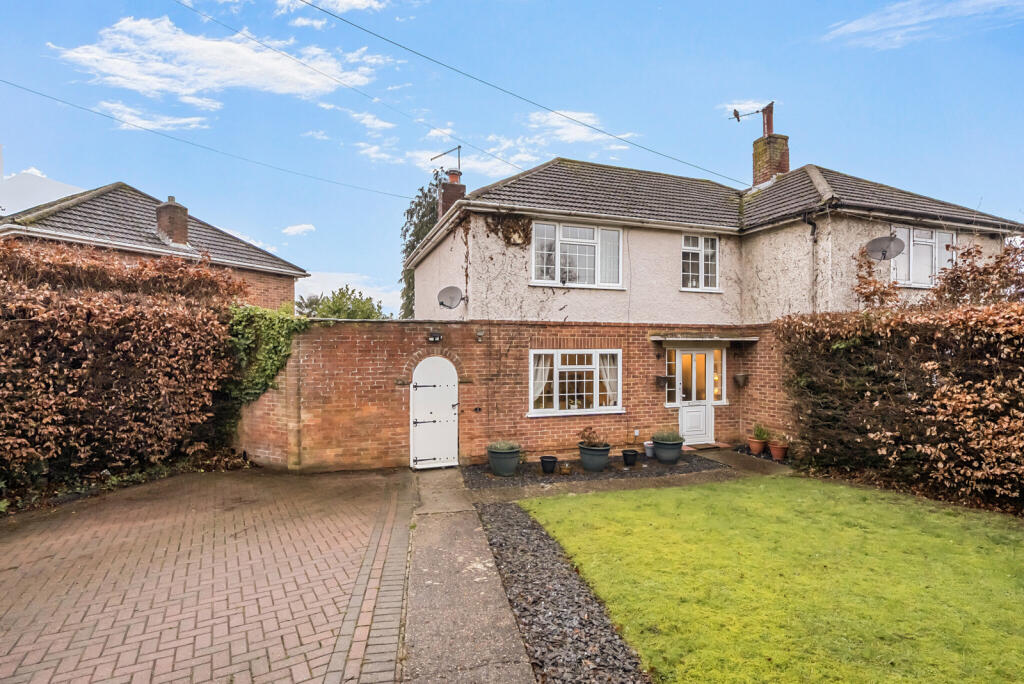 Main image of property: Wentworth Avenue, Reading, Berkshire, RG2